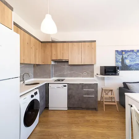 Daire Pleasant Flat With Shared Pool In Kepez *